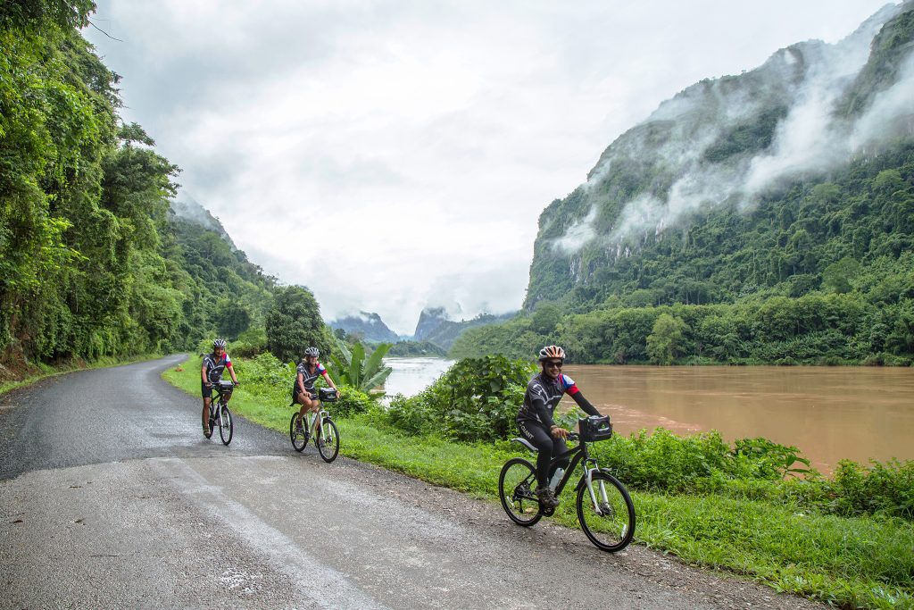 Cycling along the Ou River in Laos