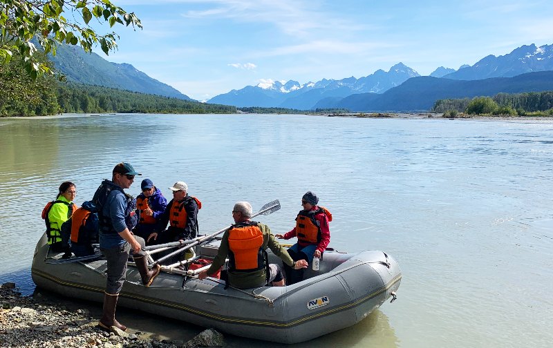Downstream rafting in Alaska