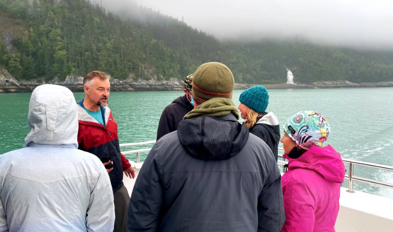 Private ferry and guide in Alaska