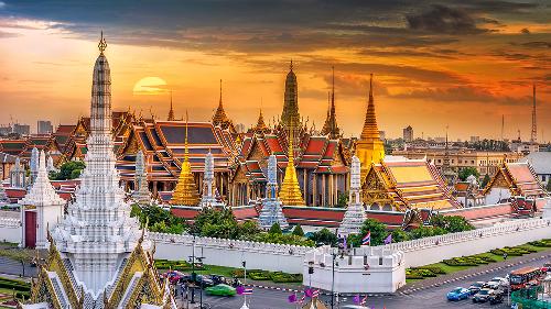 Bangkok royal palace sunset